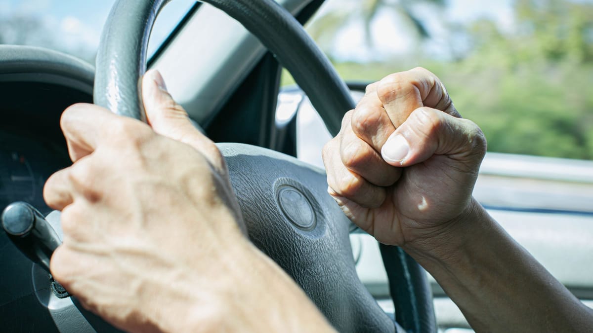 Driver sought after road rage incident at Murray Bridge East