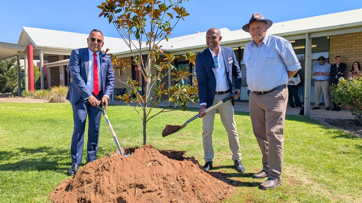 New owners take over at Roshana Lerwin Aged Care