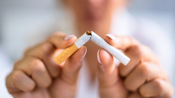 Why were Murray Bridge’s smoke shops shut down?