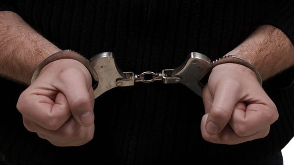 Trio arrested over Murray Bridge break-in