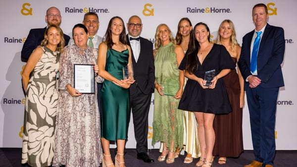 Raine and Horne Murraylands reigns supreme at industry awards