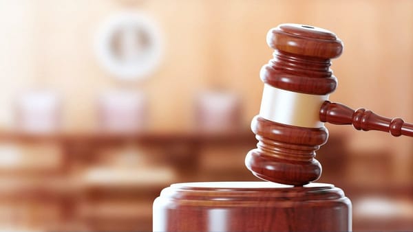 Murray Bridge horse trainer jailed for manipulating teenaged girl