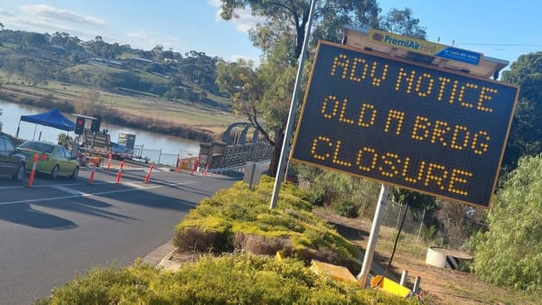 Closures announced on Old Murray Bridge Road