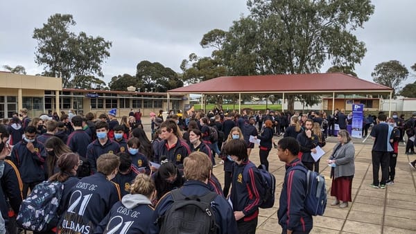 Health authorities turn to schools to lift Murray Bridge's lagging vaccination rate
