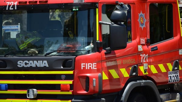 Fire destroys shed, threatens homes on Garden Crescent