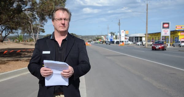 Dear DIT: Adelaide Road needs a right-hand turning lane