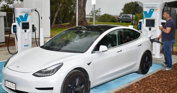 Electric vehicle charging station opens at Tailem Bend
