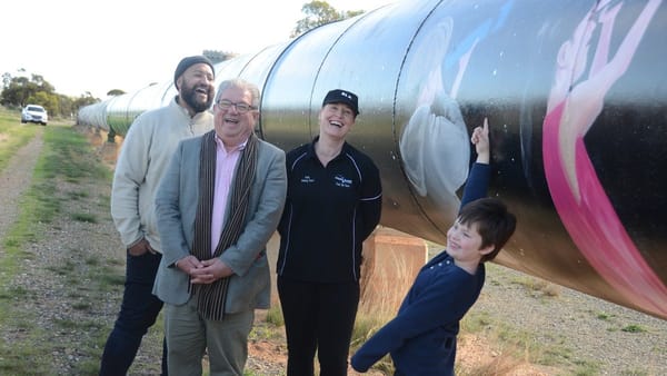 Pipeline mural launched at Apamurra