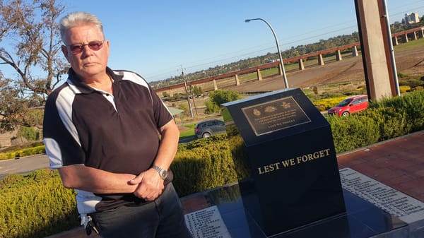 Anzac Day 2020: Murray Bridge service closed to public, live streamed on Facebook