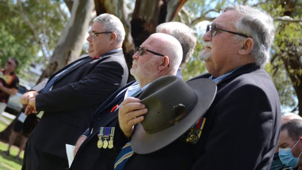 Bloodstains of sacrifice recalled in Murray Bridge on Remembrance Day 2022
