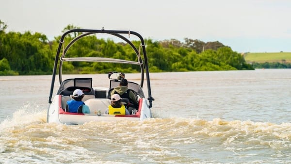 More than half of River Murray boaties break the rules, crackdown suggests