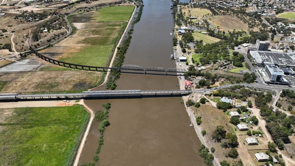 Old Murray Bridge will close every Tuesday and Thursday for five weeks