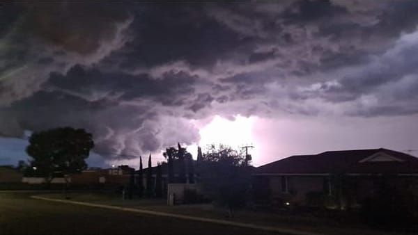 Murraylands residents capture spectacular photos of Wednesday’s storms
